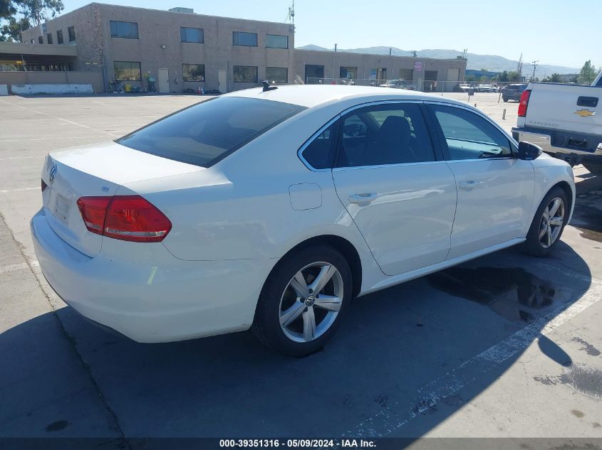 2012 Volkswagen Passat 2.5L Se VIN: 1VWBP7A38CC082646 Lot: 39351316