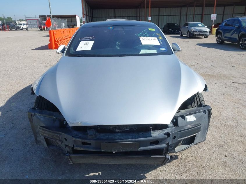 2018 Tesla Model S 100D/75D/P100D VIN: 5YJSA1E21JF252364 Lot: 39351429