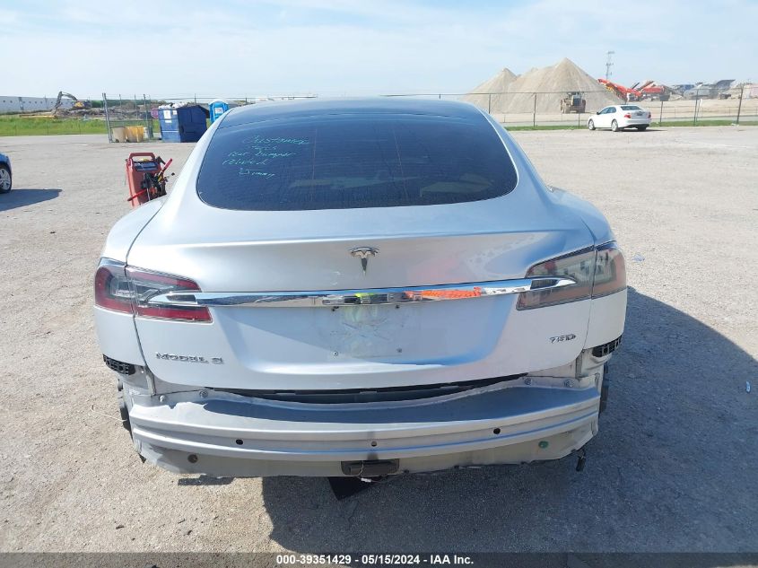 2018 Tesla Model S 100D/75D/P100D VIN: 5YJSA1E21JF252364 Lot: 39351429