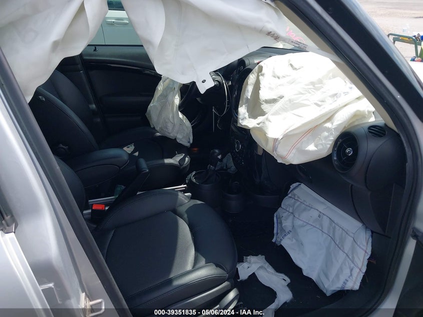 2016 Mini Countryman Cooper S VIN: WMWZC3C5XGWT07235 Lot: 39351835