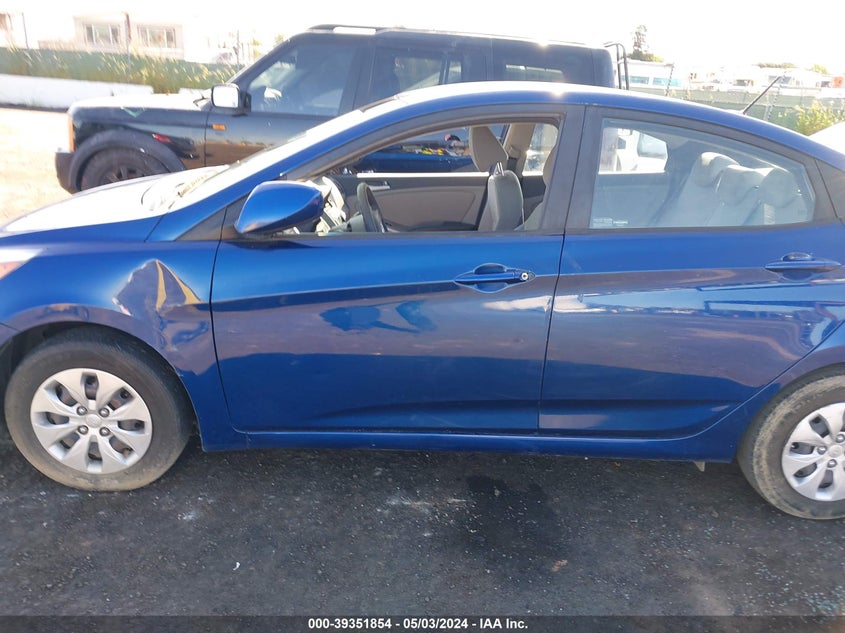 VIN KMHCT4AE4HU173932 2017 HYUNDAI ACCENT SE