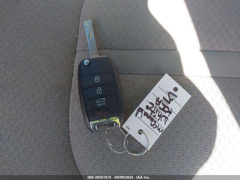 2018 Kia Optima Lx VIN: 5XXGT4L35JG183558 Lot: 39351875