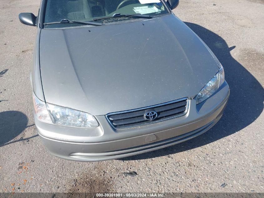 2001 Toyota Camry Ce VIN: 4T1BG22K81U063500 Lot: 39351981