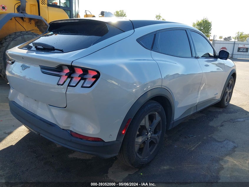 2021 Ford Mustang Mach-E Select VIN: 3FMTK1RMXMMA43780 Lot: 39352000