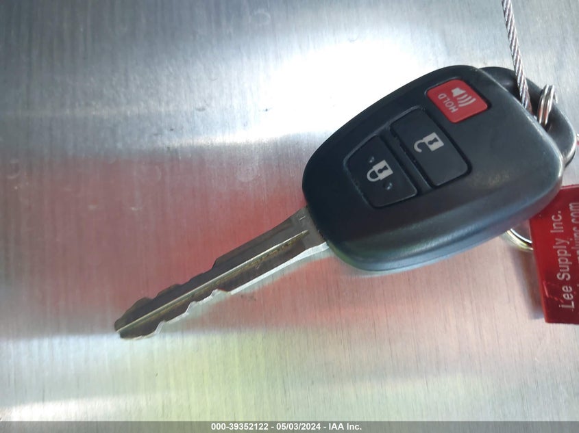 2018 TOYOTA RAV4 LE - 2T3ZFREV3JW468090