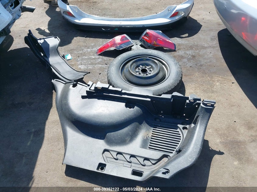 2018 TOYOTA RAV4 LE - 2T3ZFREV3JW468090