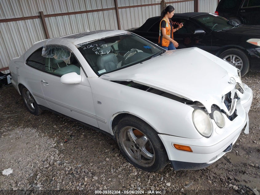 1998 Mercedes-Benz Clk 320 VIN: WDBLJ65G2WF020628 Lot: 39352304