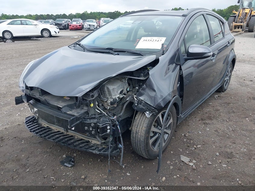 2018 Toyota Prius C Two VIN: JTDKDTB32J1604506 Lot: 39352347