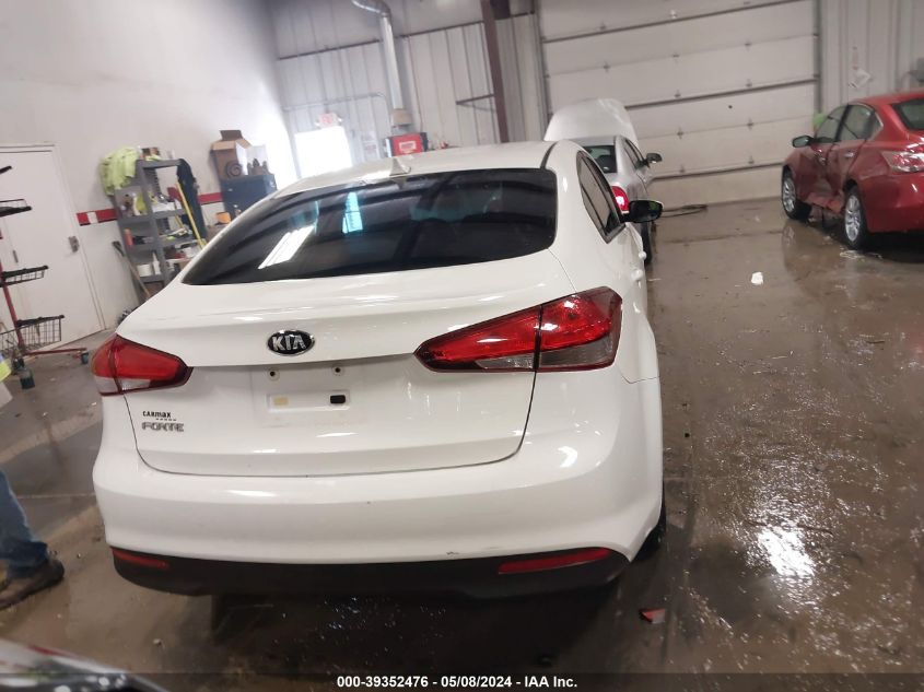 2017 Kia Forte Lx VIN: 3KPFK4A74HE029009 Lot: 39352476