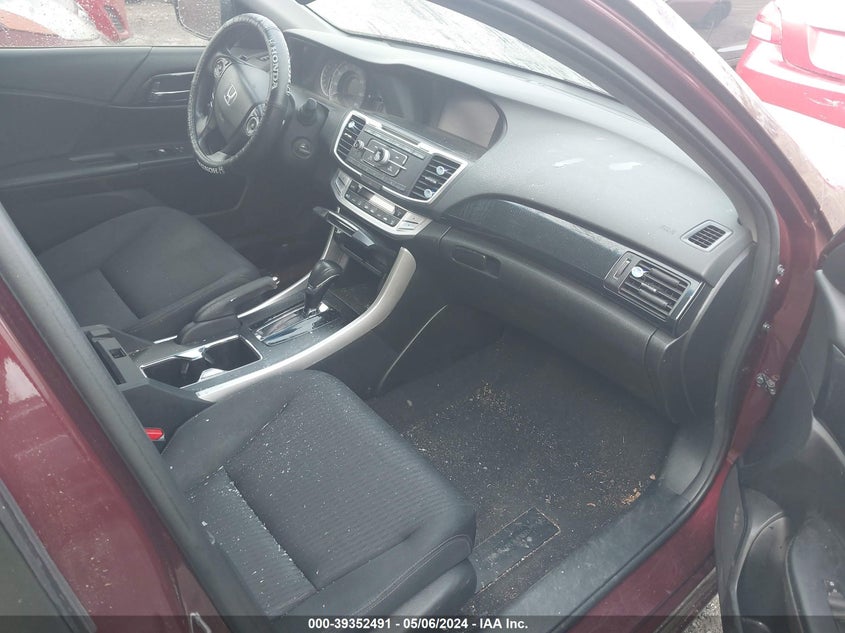 2015 HONDA ACCORD VIN: 1HGCR2F50FA162460