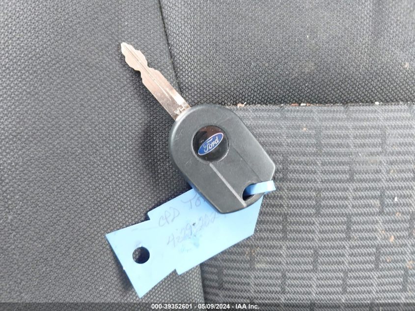 2010 Ford Fusion Se VIN: 3FAHP0HA7AR137861 Lot: 39352601