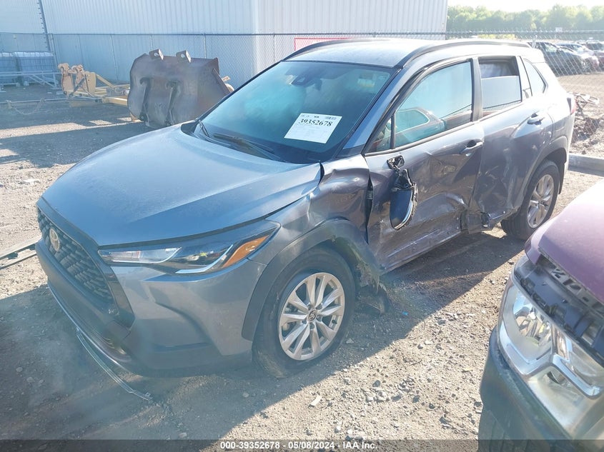 2022 Toyota Corolla Cross Le VIN: 7MUCAAAG3NV011922 Lot: 39352678