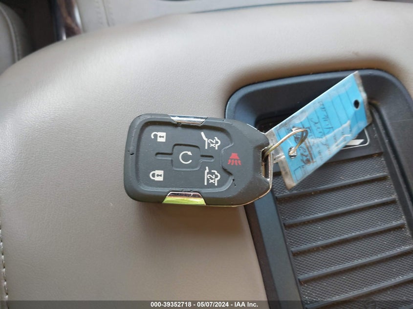 2015 GMC YUKON XL 1500 SLT - 1GKS1HKC0FR612896