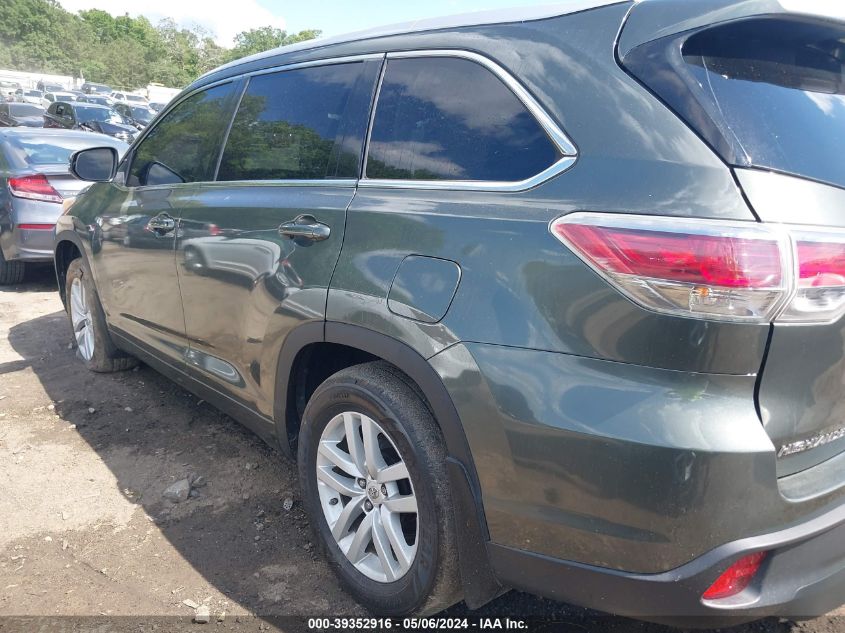 2014 Toyota Highlander Le Plus V6/Le V6 VIN: 5TDBKRFH5ES022858 Lot: 39352916