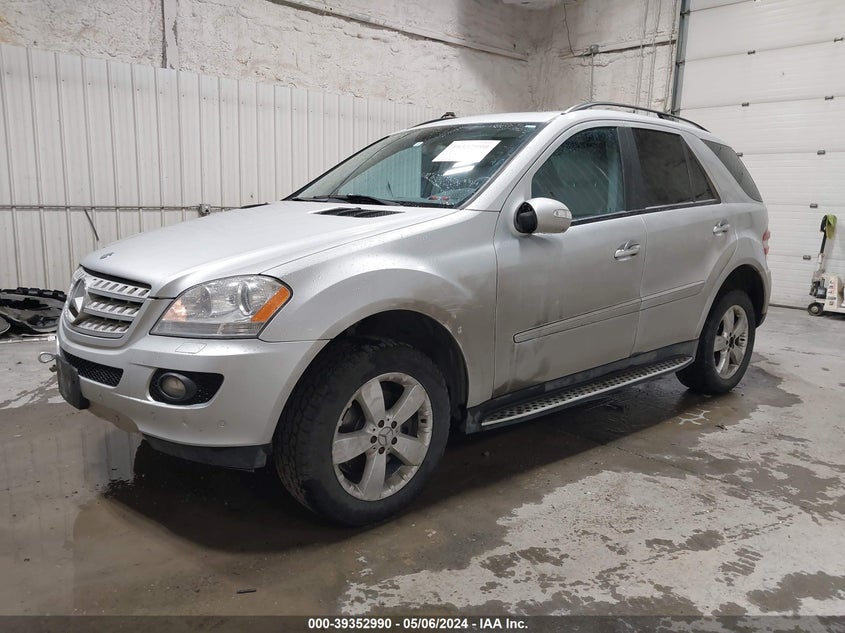 2007 Mercedes-Benz Ml 500 4Matic VIN: 4JGBB75E17A280785 Lot: 39352990