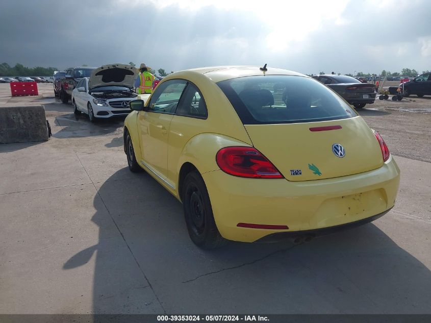 2013 Volkswagen Beetle 2.5L VIN: 3VWJP7AT3DM607365 Lot: 39353024