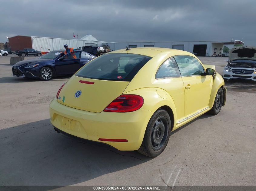 2013 Volkswagen Beetle 2.5L VIN: 3VWJP7AT3DM607365 Lot: 39353024