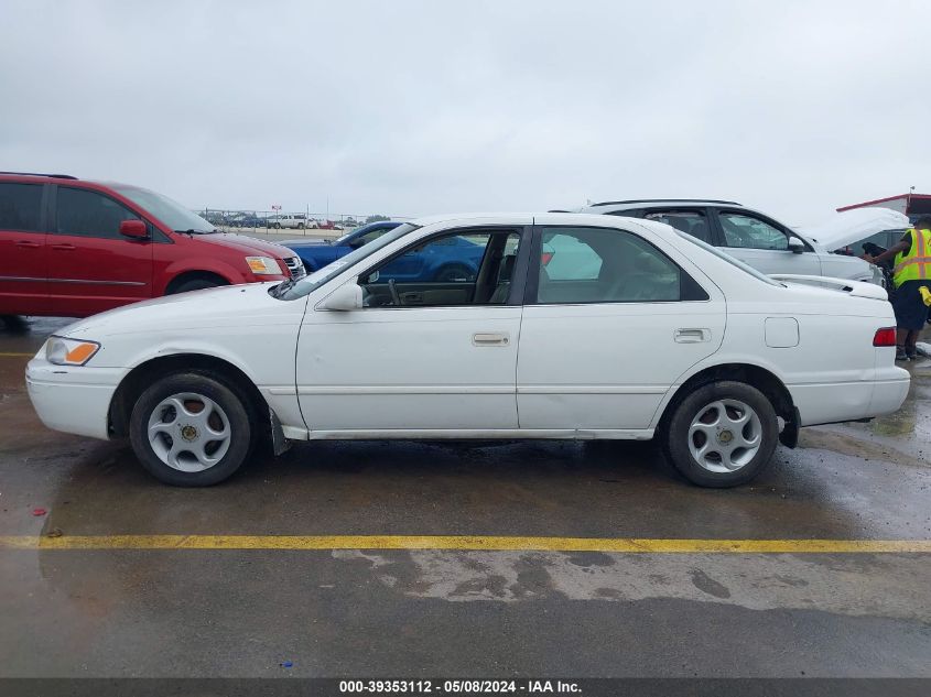 1997 Toyota Camry Le VIN: 4T1BG22K9VU780249 Lot: 39353112