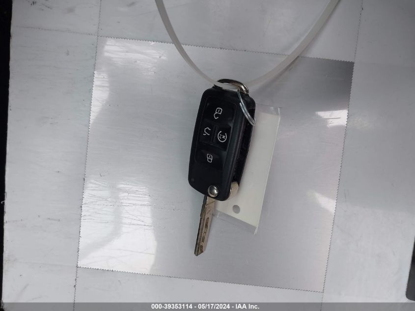 2012 Volkswagen Passat 2.5L Sel Premium VIN: 1VWCP7A34CC090070 Lot: 39353114