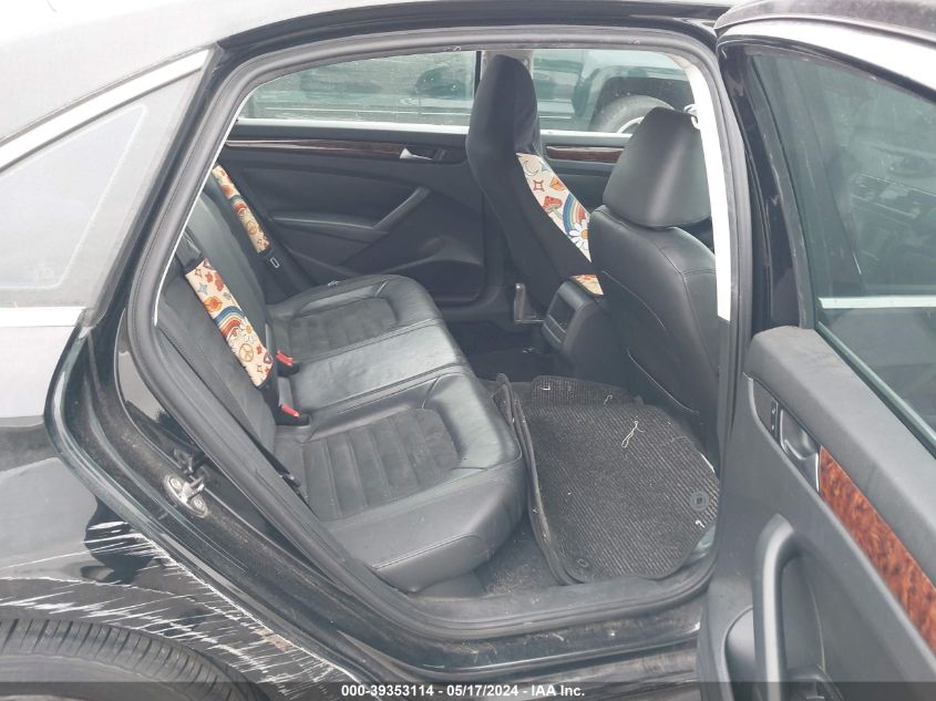 2012 Volkswagen Passat 2.5L Sel Premium VIN: 1VWCP7A34CC090070 Lot: 39353114