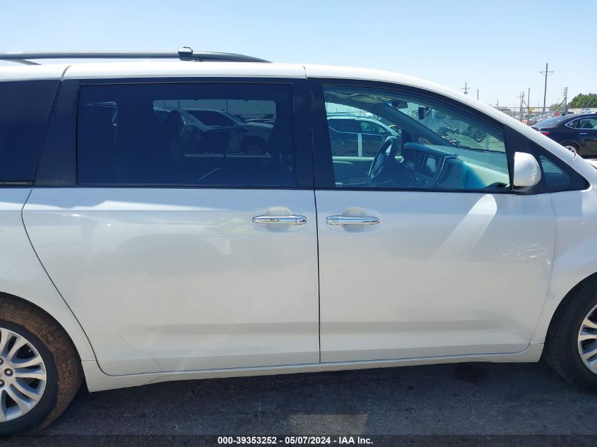 5TDYZ3DC9HS852029 2017 Toyota Sienna Xle Premium 8 Passenger