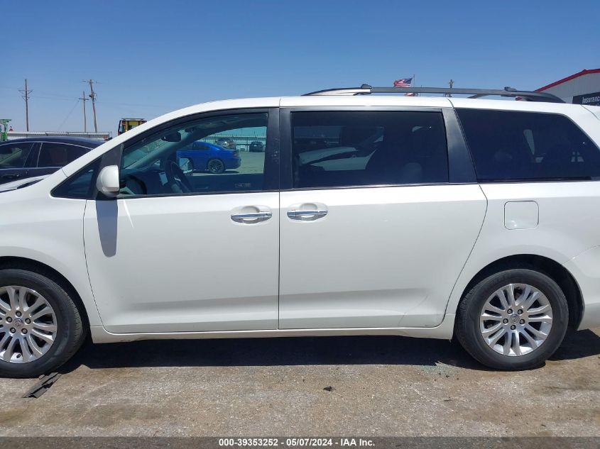 5TDYZ3DC9HS852029 2017 Toyota Sienna Xle Premium 8 Passenger