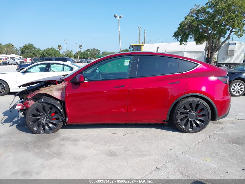 2024 Tesla Model Y Performance Dual Motor All-Wheel Drive VIN: 7SAYGDEFXRF033964 Lot: 39353452