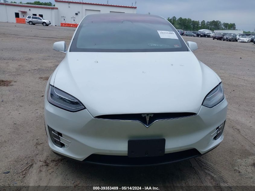 2020 Tesla Model X Long Range Dual Motor All-Wheel Drive/Long Range Plus Dual Motor All-Wheel Drive VIN: 5YJXCAE24LF240096 Lot: 39353489