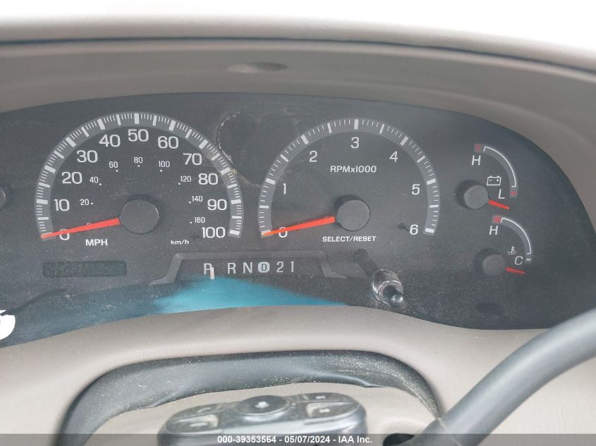 2001 Ford Expedition Eddie Bauer VIN: 1FMRU17L01LA58333 Lot: 39353564