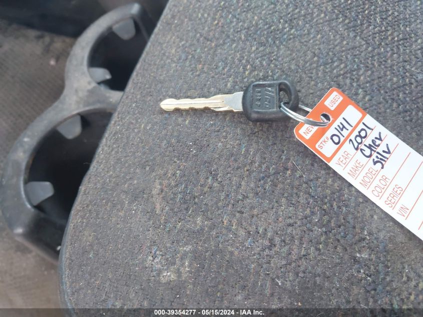 2001 Chevrolet Silverado 1500 VIN: 2GCEC19V911405278 Lot: 39354277