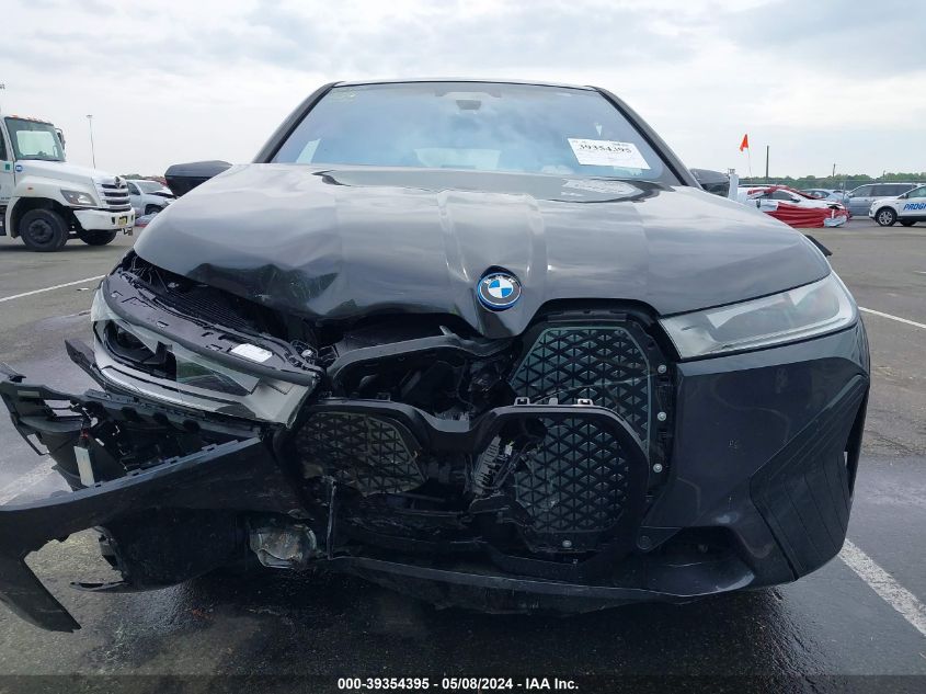2024 BMW IX XDRIVE50 - WB523CF03RCR08507