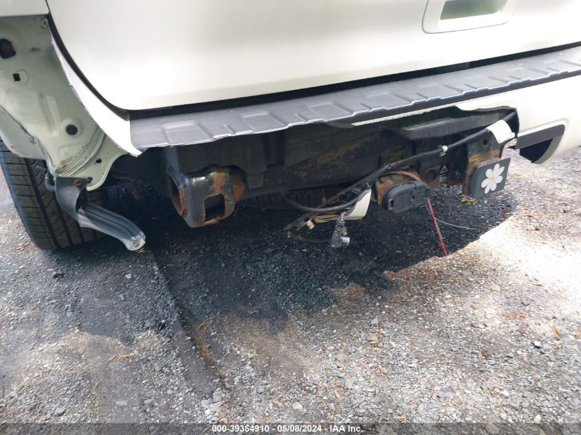 2011 Toyota Sequoia Platinum 5.7L V8 VIN: 5TDDY5G18BS046617 Lot: 39354910