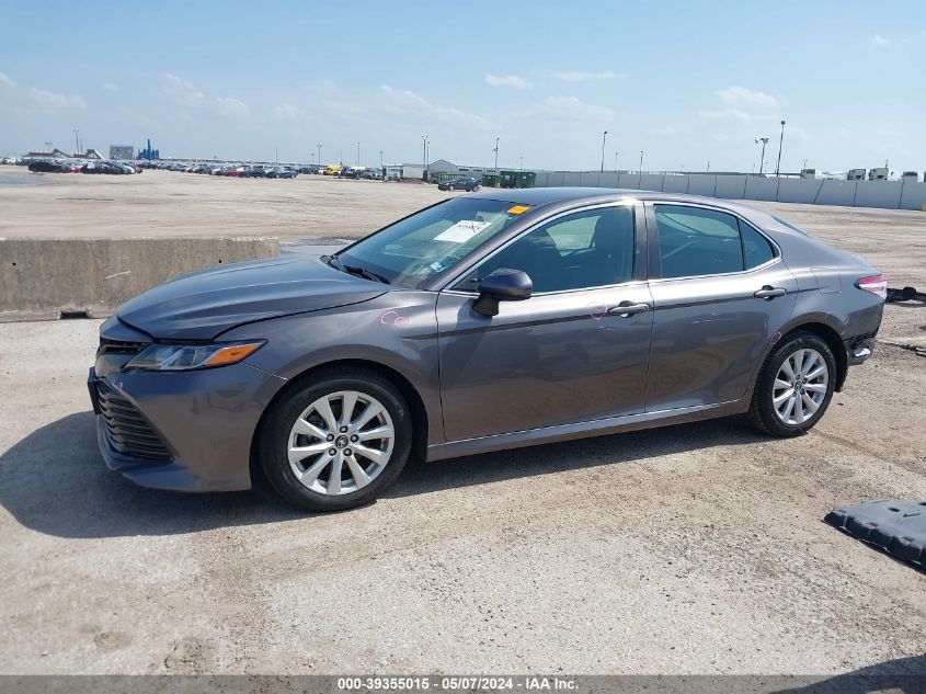 2018 Toyota Camry Le VIN: 4T1B11HK6JU584850 Lot: 39355015