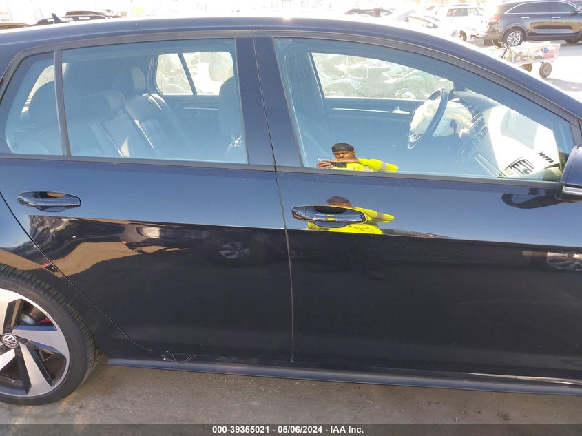 2015 VOLKSWAGEN GOLF GTI 2.0T S 4-DOOR - 3VW5T7AU0FM006858