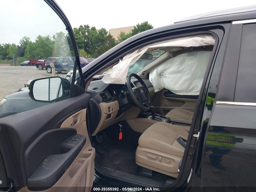 VIN 5FNYF6H45HB015683 2017 HONDA PILOT EX