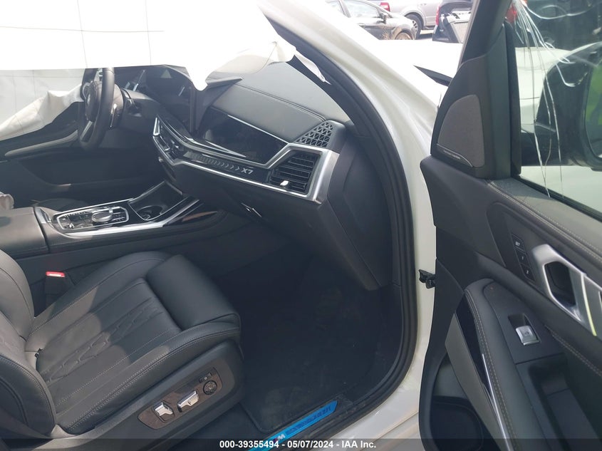 2024 BMW X7 xDrive40I VIN: 5UX23EM06R9S97001 Lot: 39355494