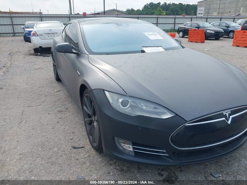 2015 Tesla Model S 70D/85D/P85D VIN: 5YJSA1H28FFP66537 Lot: 39356190