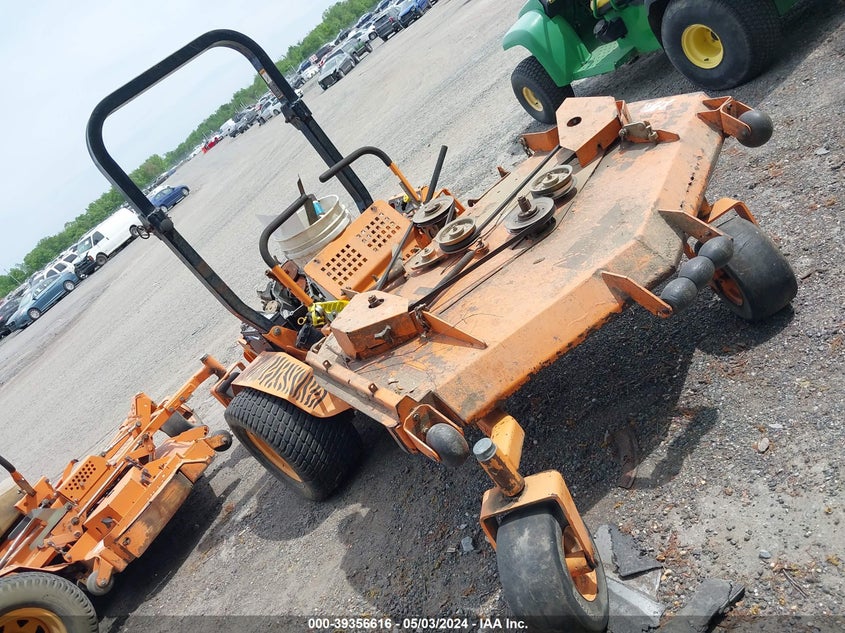 SCAG TURF TIGER ZERO TURN MOWER 2008. Lot# 39356616. VIN D7500236. Photo 1