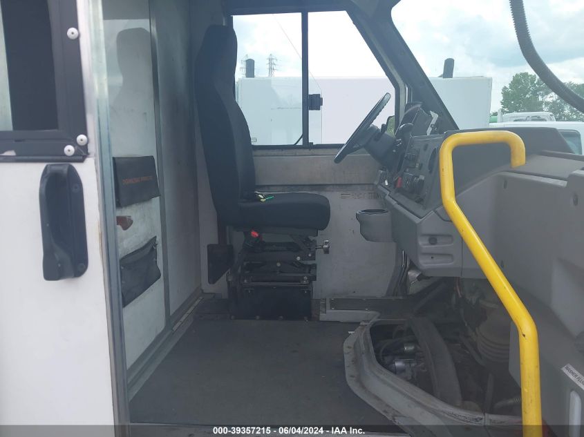 2014 Isuzu Commercial Van VIN: JALB4T170E7W00461 Lot: 39357215