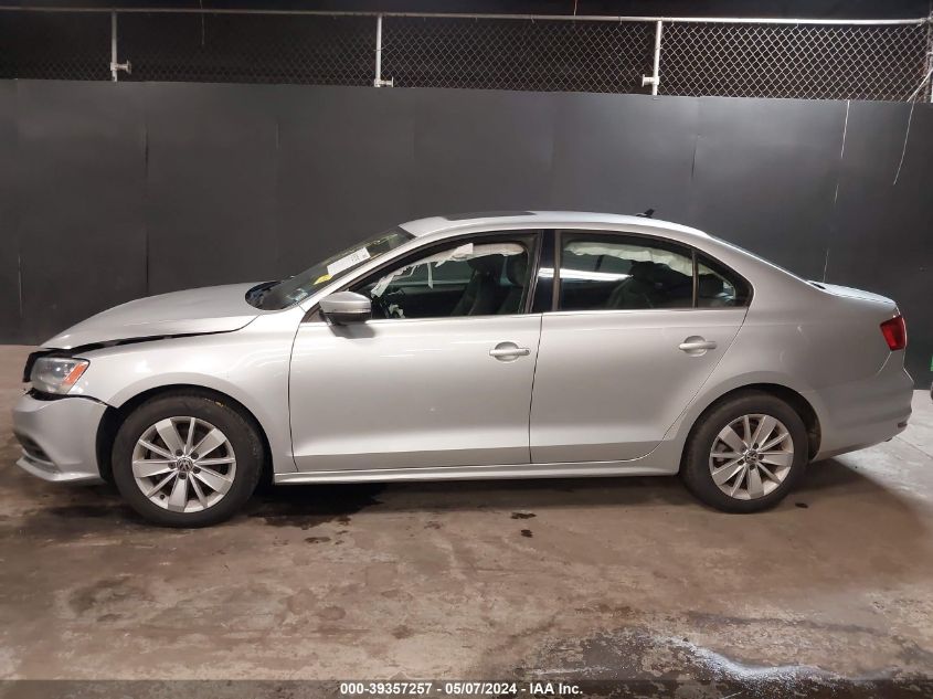 2015 Volkswagen Jetta 2.0L Tdi Se VIN: 3VWLA7AJ8FM233220 Lot: 39357257