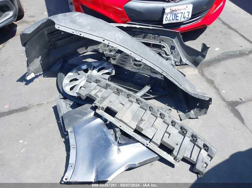 2017 NISSAN ROGUE S - KNMAT2MT0HP525896