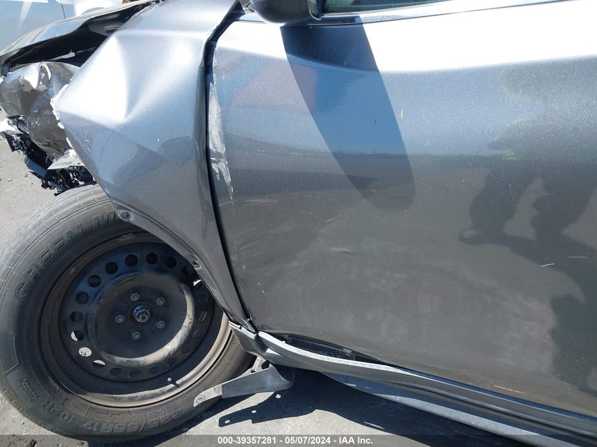 2017 NISSAN ROGUE S - KNMAT2MT0HP525896