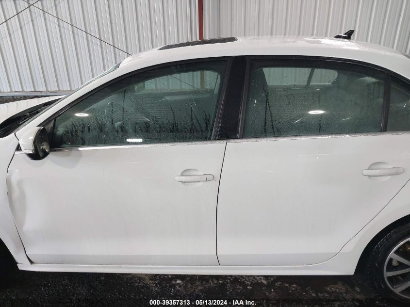2017 VOLKSWAGEN JETTA 1.4T SE - 3VWDB7AJ4HM246759