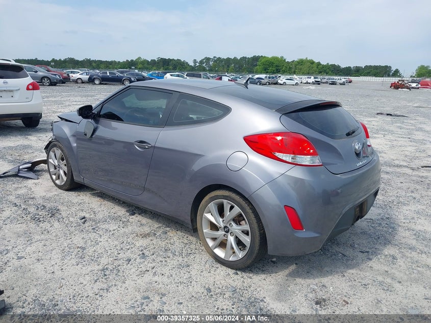 2016 Hyundai Veloster VIN: KMHTC6AD4GU262692 Lot: 39357325