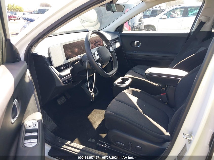 2023 Hyundai Ioniq 5 Se VIN: KM8KM4AE4PU138394 Lot: 39357427