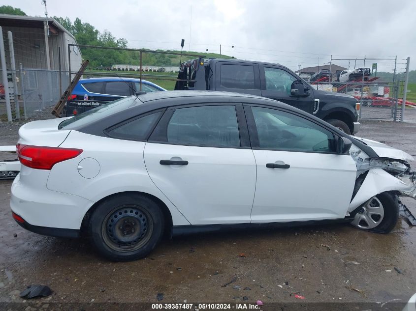 2015 Ford Focus S VIN: 1FADP3E22FL382327 Lot: 39357487