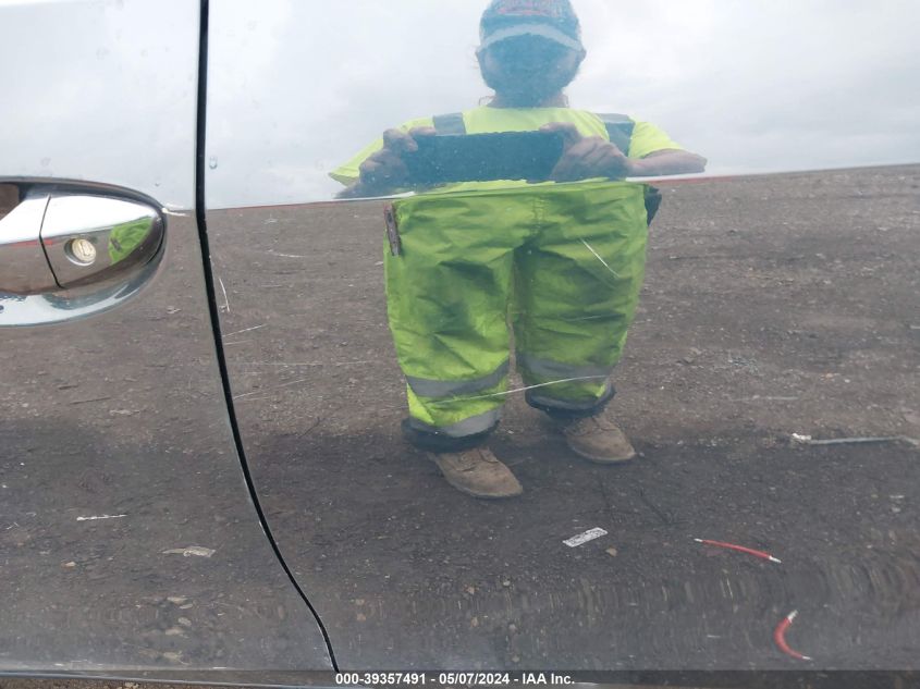 2018 TOYOTA COROLLA L/LE/SE/XLE/XSE - 2T1BURHE8JC083055