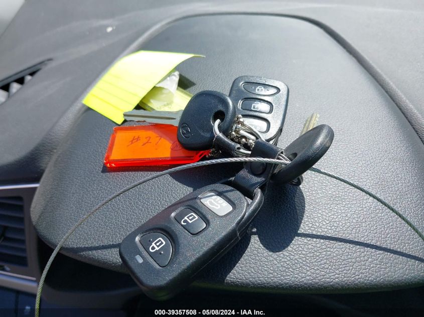 2018 HYUNDAI ELANTRA SE - 5NPD74LF3JH333737