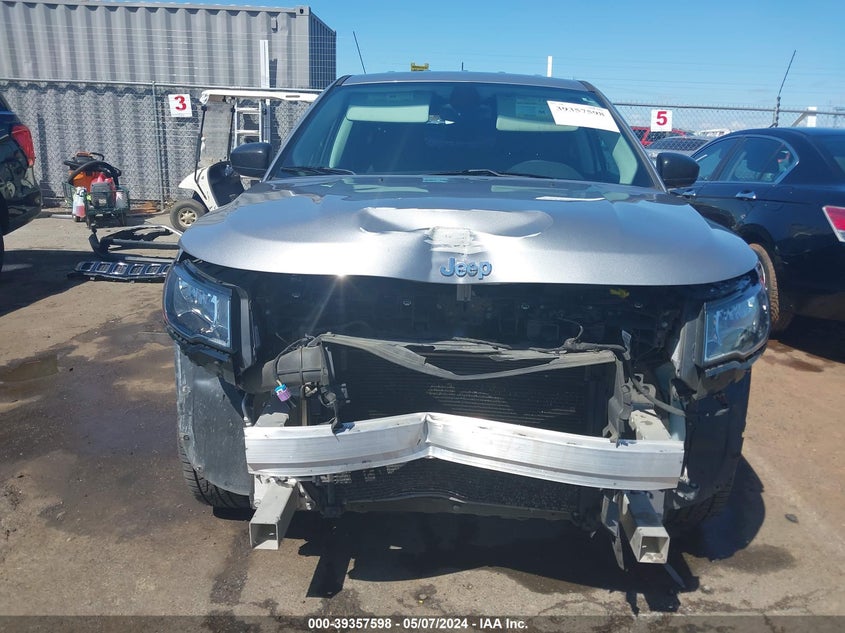 VIN 3C4NJCAB7JT145058 2018 JEEP COMPASS SPORT FWD