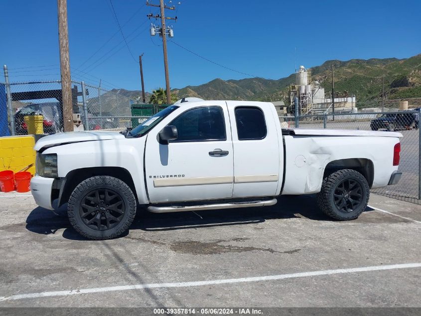 2007 Chevrolet Silverado 1500 Lt1 VIN: 2GCEC19J171600734 Lot: 39357814